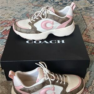 Coach sneakers size 7 wore 2x look and pretty much brand new !